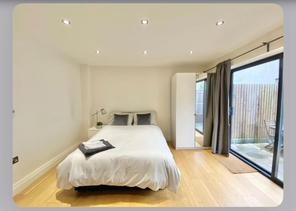 Luxury 4-Bed Apartment With Balcony & Garden, Near Emirates Stadium, 15 Mins To Central London Exterior foto
